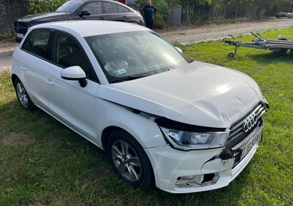 Audi A1 cena 22900 przebieg: 148000, rok produkcji 2015 z Warszawa małe 326